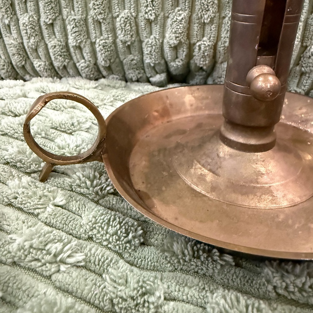 Antique Brass Chamberstick Candlestick Holder with candle lift and spill plate - Picture 7 of 11